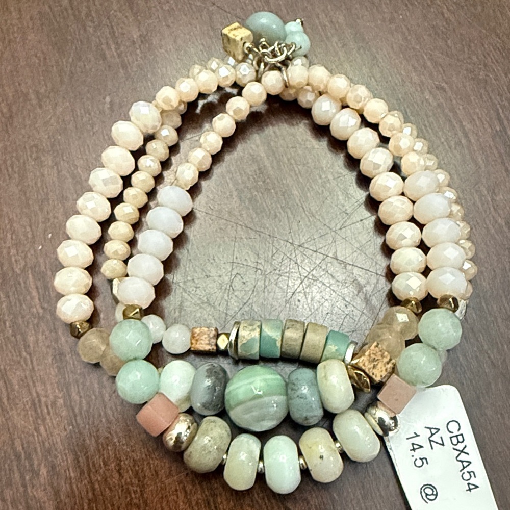 Anthropologie Beaded Stretch Stackable Bracelets Set!!🔥🔥🔥 - Picture 3 of 16